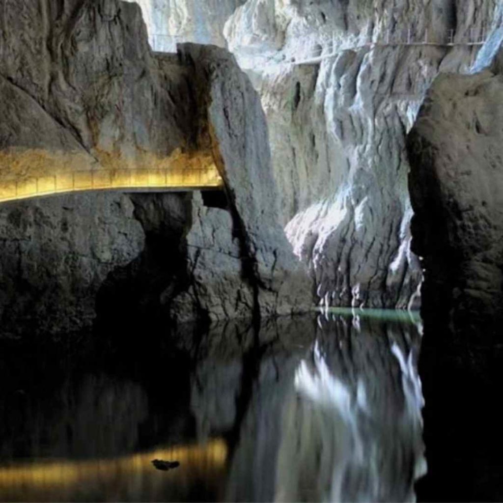 Cuevas visitables en Eslovenia