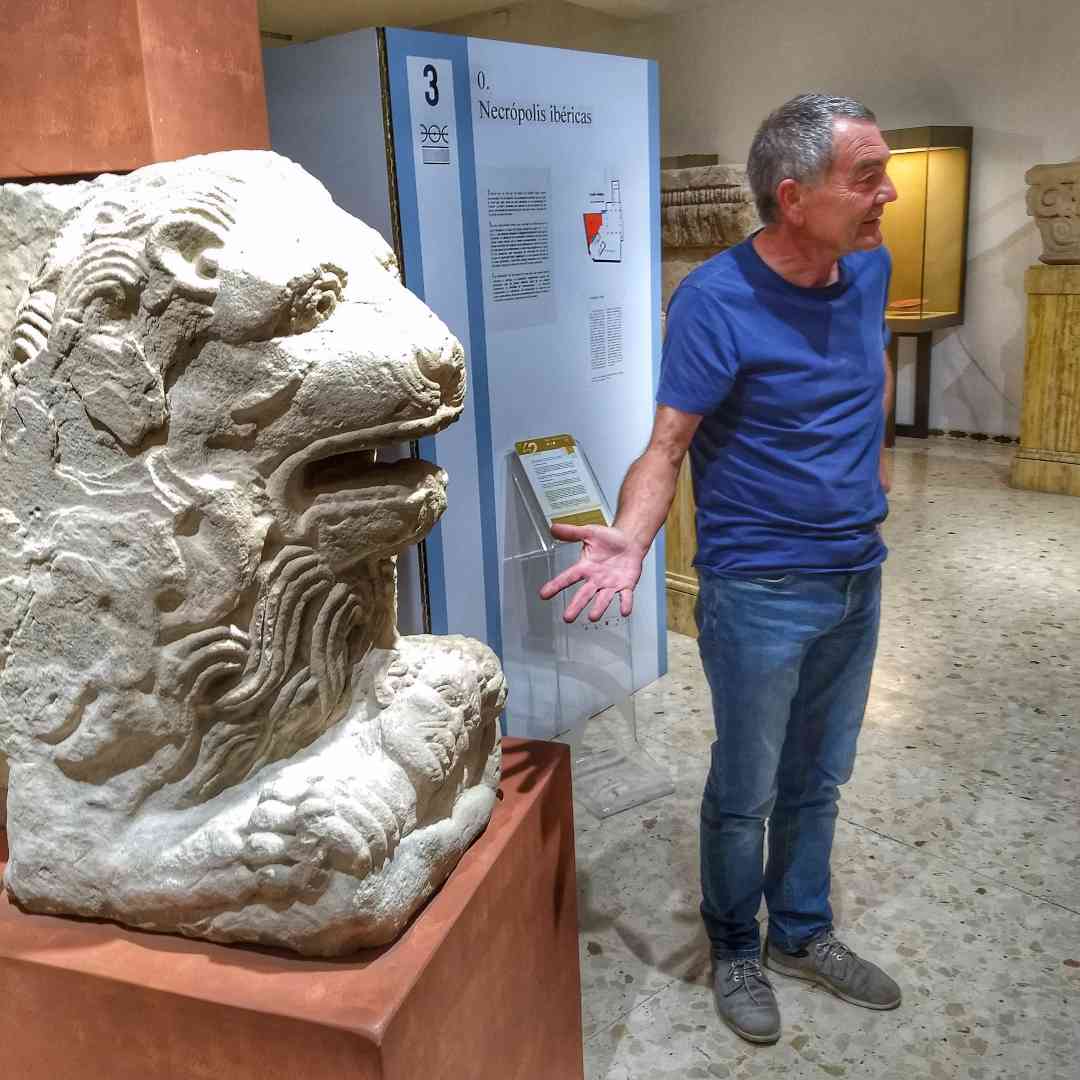 Visita al Museo de Castulo con su director Marcelo Castro