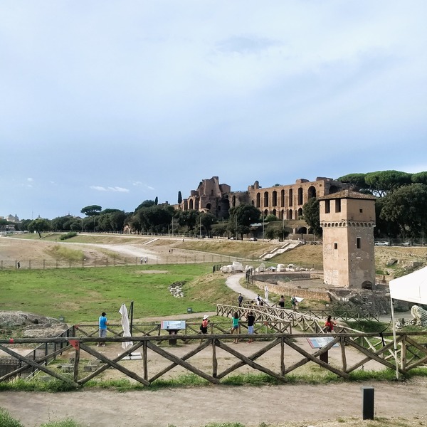 Circo Maximo de Roma, torre y colina Capitolona